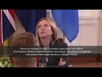 Meloni alza occhi al cielo quando Merz spiega a Trump guerra in Ucraina, espressione diventa virale