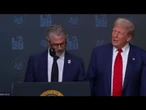 Trump scherza con Wasserman su medaglie olimpiche: Posso dire di averle vinte atleticamente?