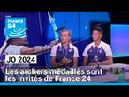 JO 2024 : les archers médaillés olympiques, Lisa Barbelin et Thomas Chirault, sur France 24