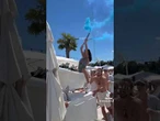 "Ukraińska Ibiza" tętni życiem przy linii frontu. "Wojny nie widać"