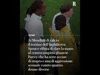 Il terzino dell'Inghilterra Djed Spence non ha stretto la mano all'avversario