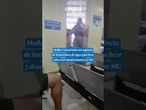 Mulher toma banho em agência de fornecedora de água após ficar 3 dias sem abastecimento em #mg
