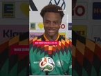 Assan Ouédraogo legt einen tollen Einstand hin - und zwar auf dem Pressepodium. #weltmeisterschaft