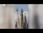 Barcellona, la Sagrada Familia diventa la chiesa piu' alta del mondo