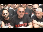 Processo ultra', presidio tifosi rossoneri fuori dall'aula bunker di San Vittore