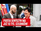 SENYSZOMANIA trwa! Godzinne kolejki po autograf. Prof. Senyszyn ODKRYWA KARTY! | FAKT