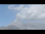 Vulcão entra em erupção após alerta máximo na Indonésia | AFP