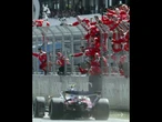 Lewis Hamilton fa ancora una volta la storia