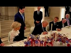 Vidéo : Trump signe l’accord américano-iranien à Versailles