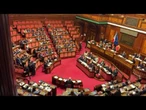 L'applauso della maggioranza per Giorgia Meloni durante il premier time al Senato