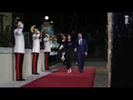 Michel e consorte accolti da Mattarella al Castello Svevo, Presidente Consiglio Ue in gessato blu