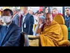 Le dalaï-lama assiste à l'investiture du gouvernement tibétain en exil en Inde