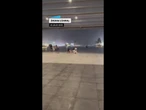 Los fuertes vientos en China hacen que mantenerse en pie no sea una tarea fácil #shorts