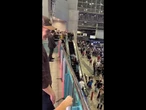 Cantan el cumpleaños feliz a Hayden Christensen en la Star Wars Celebration de Japón #shorts