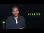 Charlie Hunnam e' Ed Gein nella serie Netflix "Monster"