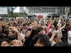 Torcedores lotam cruzamento de Shibuya, em Tóquio, após classificação do Japão na Copa | AFP