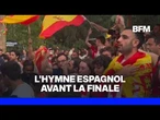 Les supporters espagnols, réunis au bois de Vincennes à Paris, chantent l'hymne avant la finale