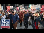 Anti-ICE protesters RAGE in Chicago: 'Contentious stupidity!'