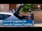 La UCO sale con maletas y cajas de la casa de Santos Cerdán en Milagro (Navarra)