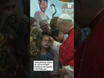 Familias y niños con discapacidad, los primeros en saludar a León XIV