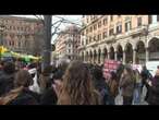 I cartelli al corteo dell'8 marzo a Roma: "Oggi mimose, domani torni a ucciderci?"