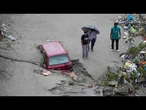 Des inondations éclair et un glissement de terrain tuent des dizaines en Cachemire indien