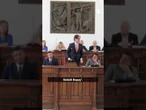 Il sindaco di Reggio Calabria parla della teoria politica del Skibidi bobby