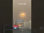 Tempestade de poeira 'engole' cidade nos EUA e causa caos em aeroporto; vídeo