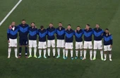 Il Cav tifa Azzurri: "Forza Italia". E Salvini canta in macchina