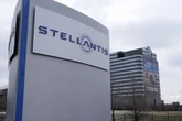 Stellantis, Parigi fa i conti con i troppi costi italiani. In allarme i fornitori