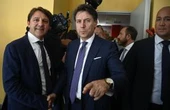 Conte regala il "reddito" a Tridico