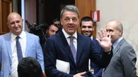 Da Renzi a Salvini: ecco tutti i redditi dei politici