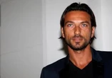 Natale in ospedale per Costantino Vitagliano per una malattia rara: come sta