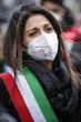 Faida tra i giallorossi sulla "monnezza" a Roma. I M5s: "Rifiuti in strada per far perdere Raggi"