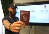 Vacanze e corsa al passaporto: ora anche il giovedì pomeriggio