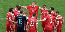 Сборная России по футболу с разгромным счетом проиграла на Евро-2020