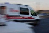 Пенсионерка выпала из окна и проломила крышу автомобиля (ВИДЕО)