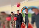 Гвардейцы подарили праздник детям в Караганде