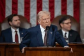 Трамп объявил тарифную войну ближайшим союзникам США