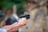 Мужчину застрелили из-за удаления из WhatsApp-группы