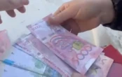 Женщина рассчитывалась на рынке фальшивыми купюрами тенге в Актобе (ВИДЕО)