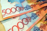 Девушка взяла 150 тысяч тенге за помощь в получении прав: ее жестко накажут