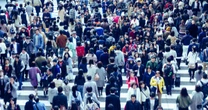 意外と知らない、日本の人口は2100年には明治時代後半と同じくらいになるという「未来」
