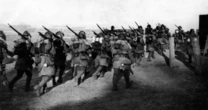 「あの戦争」をなんと呼ぶべきか…「右でも左でもない構え」を手に入れるために読むべき「新たな定番の書」
