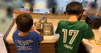 戸惑うこともあるけれど…2児の母・青木裕子が、子どもの「人を喜ばせたい」気持ちに思うこと