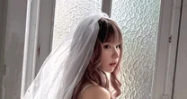 えなこが魅せた破壊力バツグンの《花嫁×ランジェリー》に「このチラ見せはあざとすぎる…！」とファン大歓喜