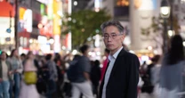 「逃げることでしか救われない命もある」「引きこもりは生きるための立派な術」…15年間引きこもりだった《孤高の芥川賞作家》が贈る「逃避の幸福論」