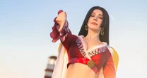 「これは東欧のリアルハンコック」ハンガリーの美女コスプレイヤー、エンジ・ナイト《完全憑依レベルのワンピコス》にファンもメロメロに…！