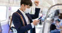 なぜ「優先席付近」では携帯電話の「電源を切る」のか…「日本の独自基準」と「国際規格」との矛盾！