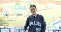 ファンに愛される「神宮の声」はこうして生まれた…ヤクルトの名物スタジアムDJ、その「知られざる歩み」